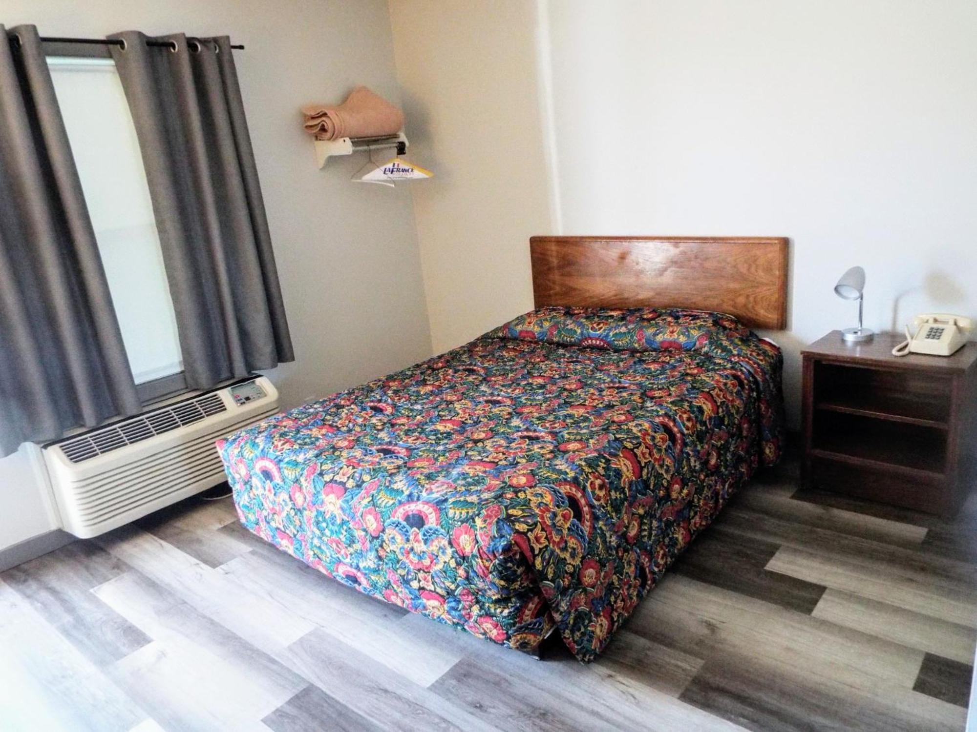 Davis Motel North Lima ภายนอก รูปภาพ